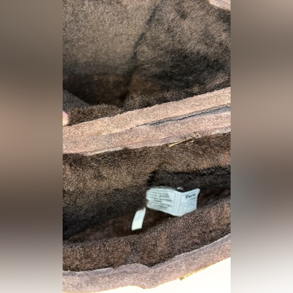 BearPaw Woman’s Brown Boots . New Without tags. Size 9 - Picture 3 of 8